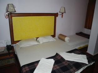Charans Guest House Lucknow Exterior photo